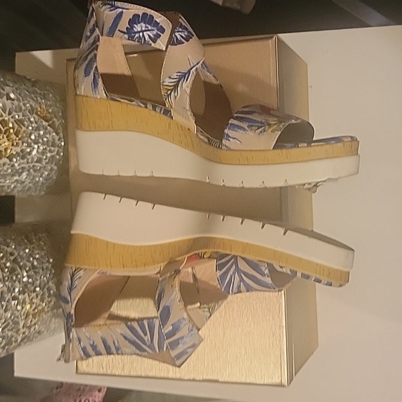 SOUL Naturalizer Wedge - Picture 6 of 10